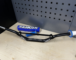 Reikon 28mm handlebar with pro grip grips NEW