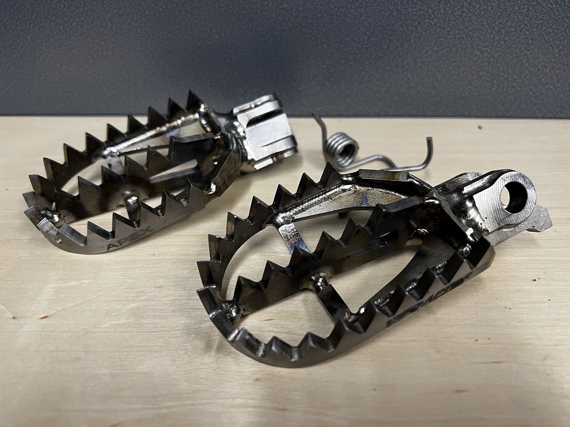 Raptor Footpegs for TM 125 and up 2008->…. (as good a new) - 1